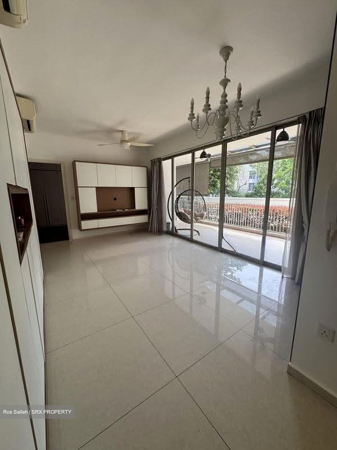 Sea Esta (D18), Condominium #635091231